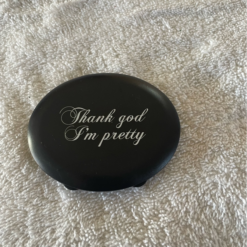 Pocket mirror